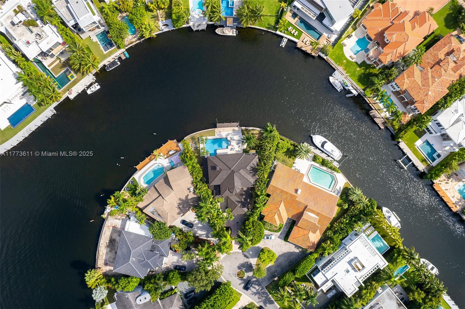 455 Centre Is Golden Beach, FL 33160