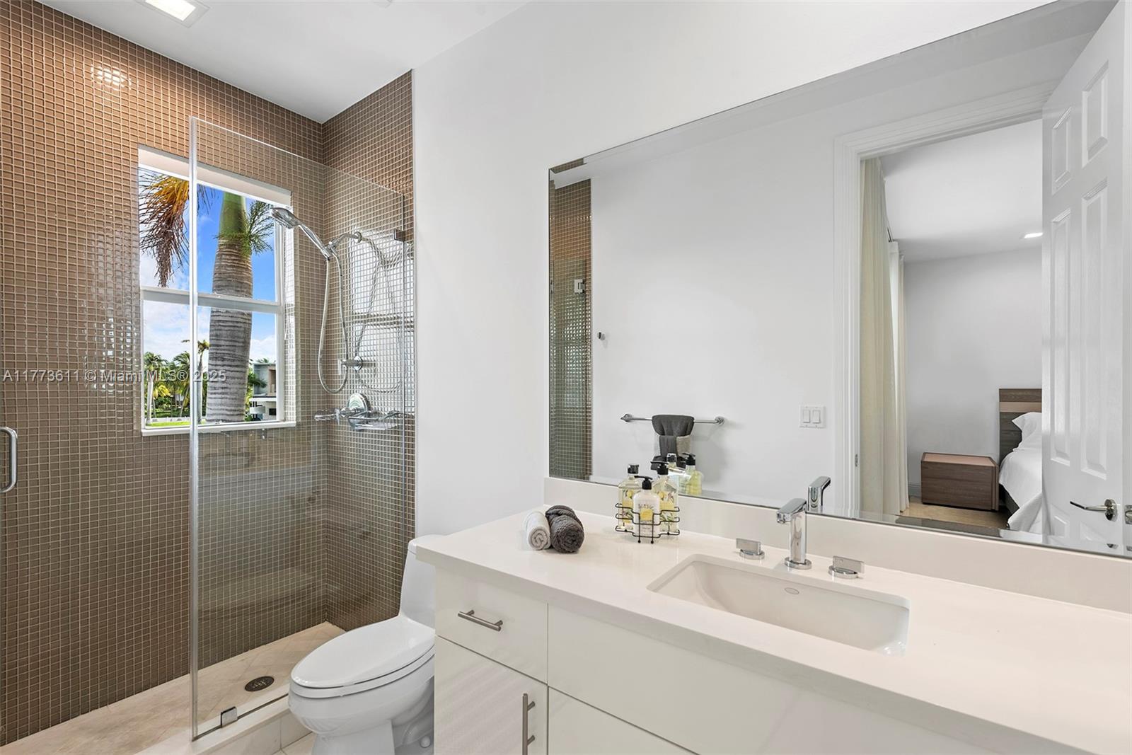 455 Centre Is Golden Beach, FL 33160