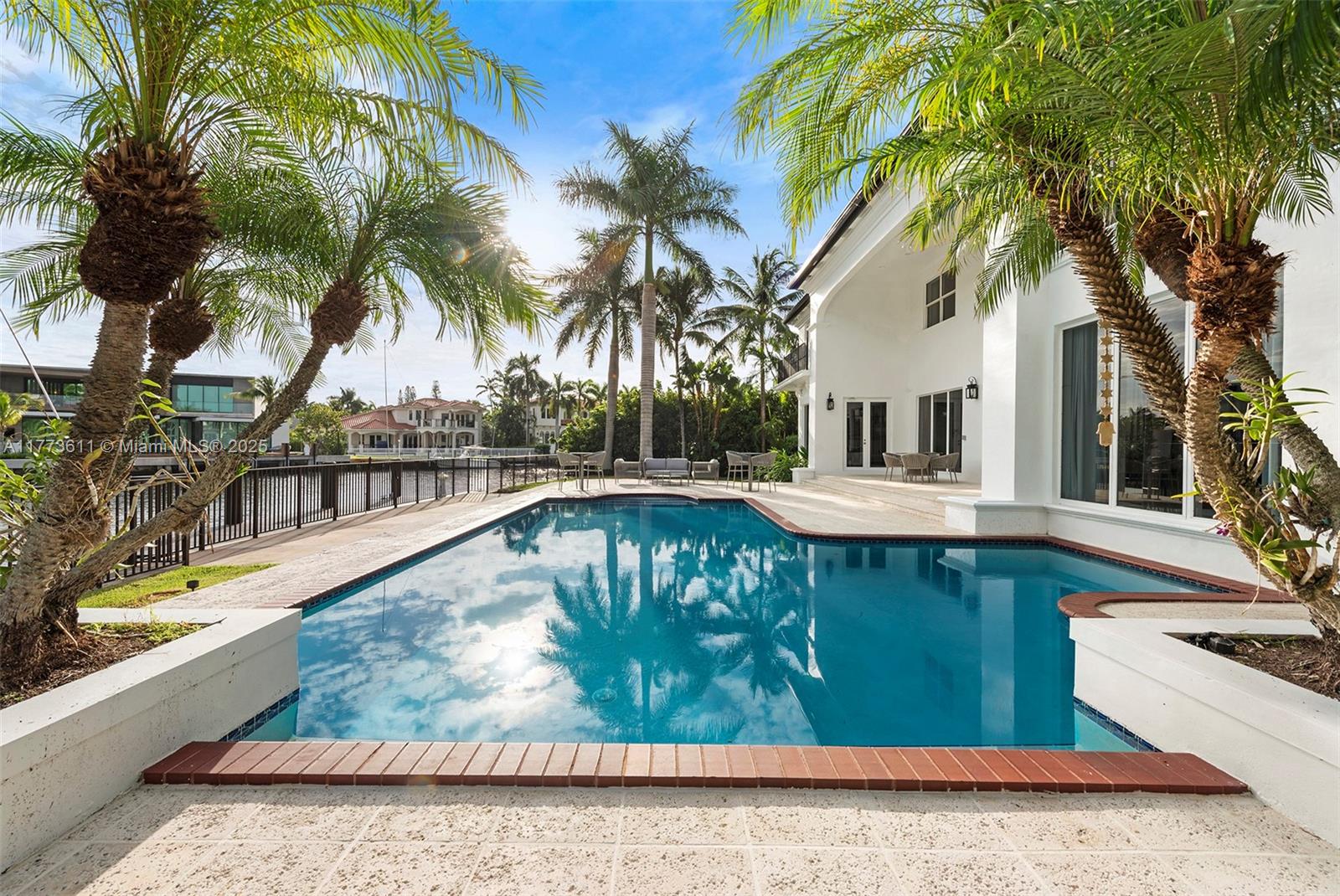 455 Centre Is Golden Beach, FL 33160