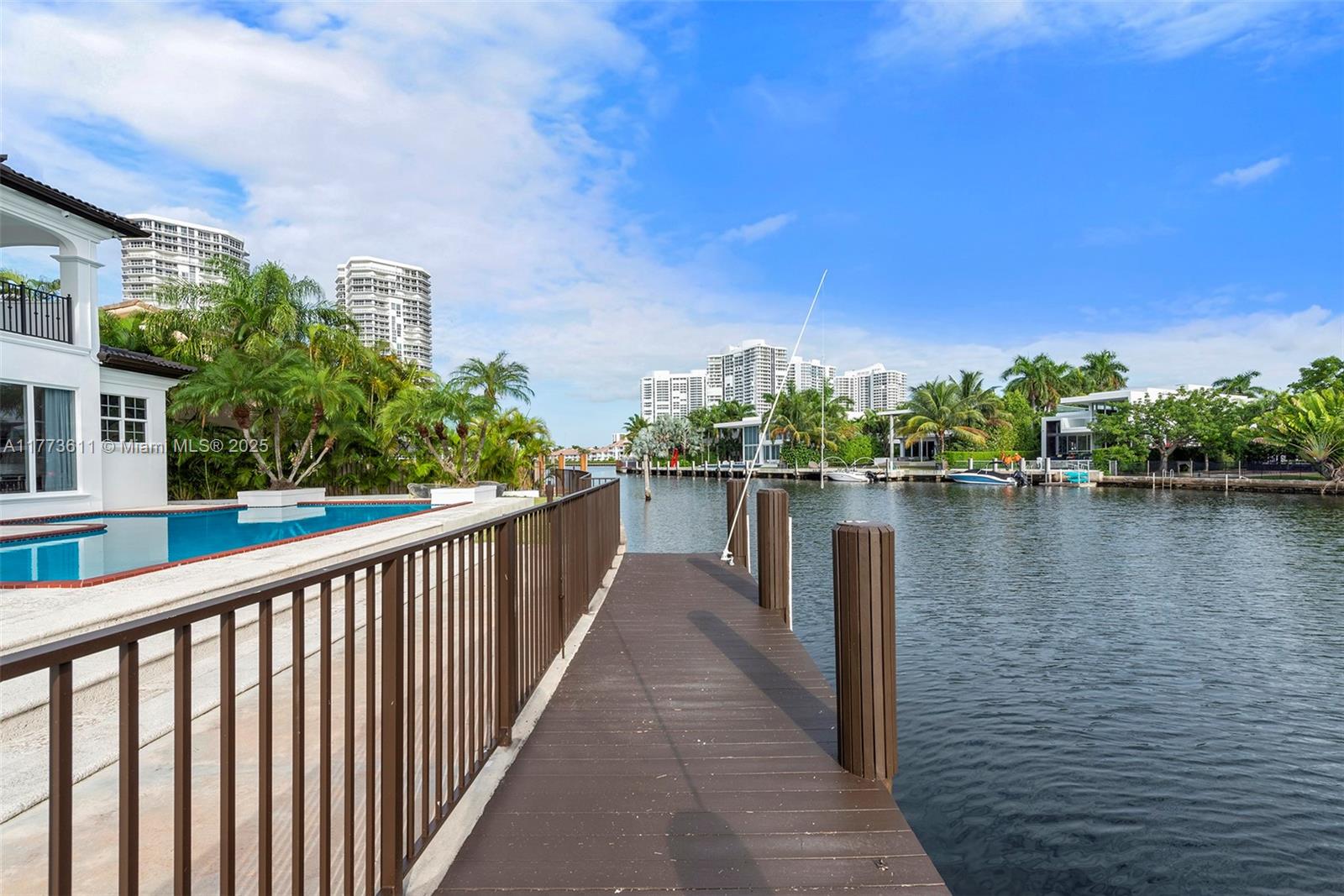 455 Centre Is Golden Beach, FL 33160