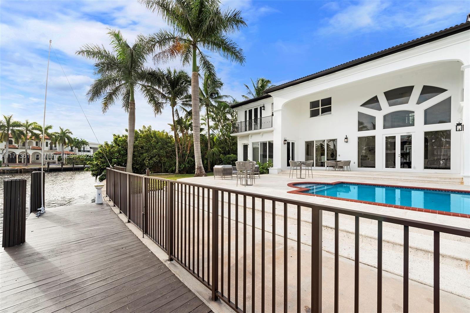 455 Centre Is Golden Beach, FL 33160