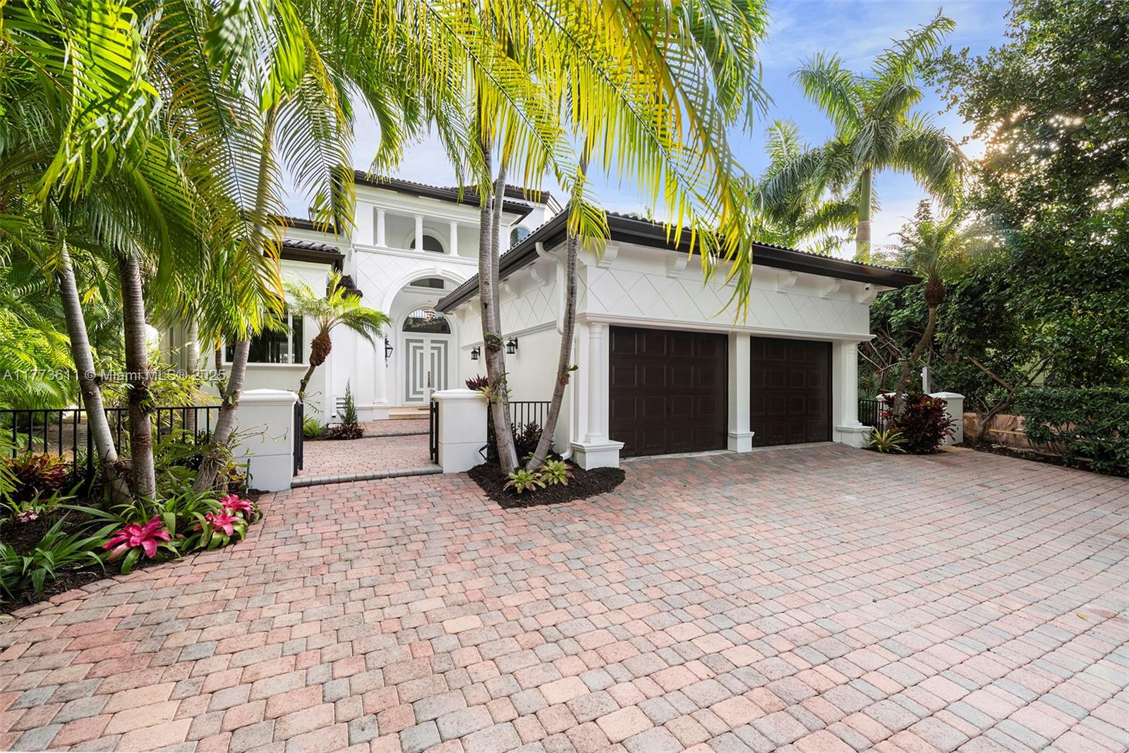 455 Centre Is Golden Beach, FL 33160