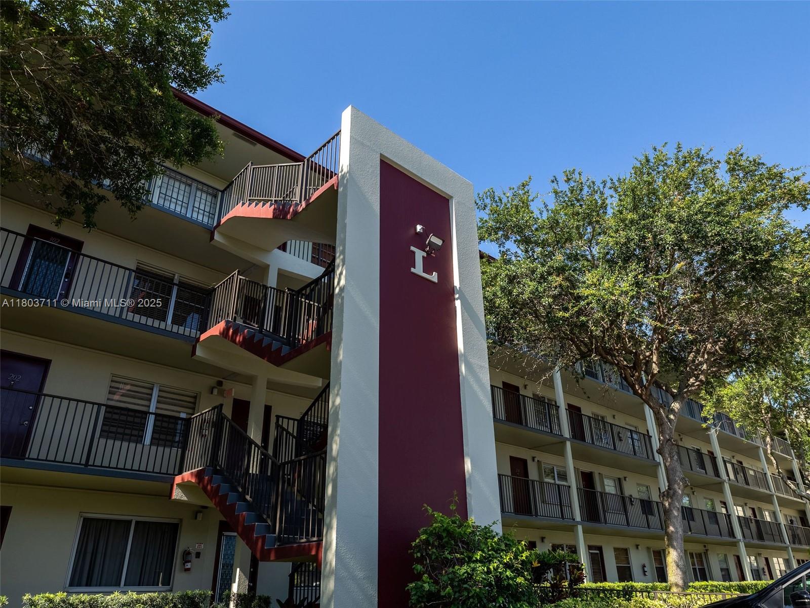 13250 SW 7th Ct #208L