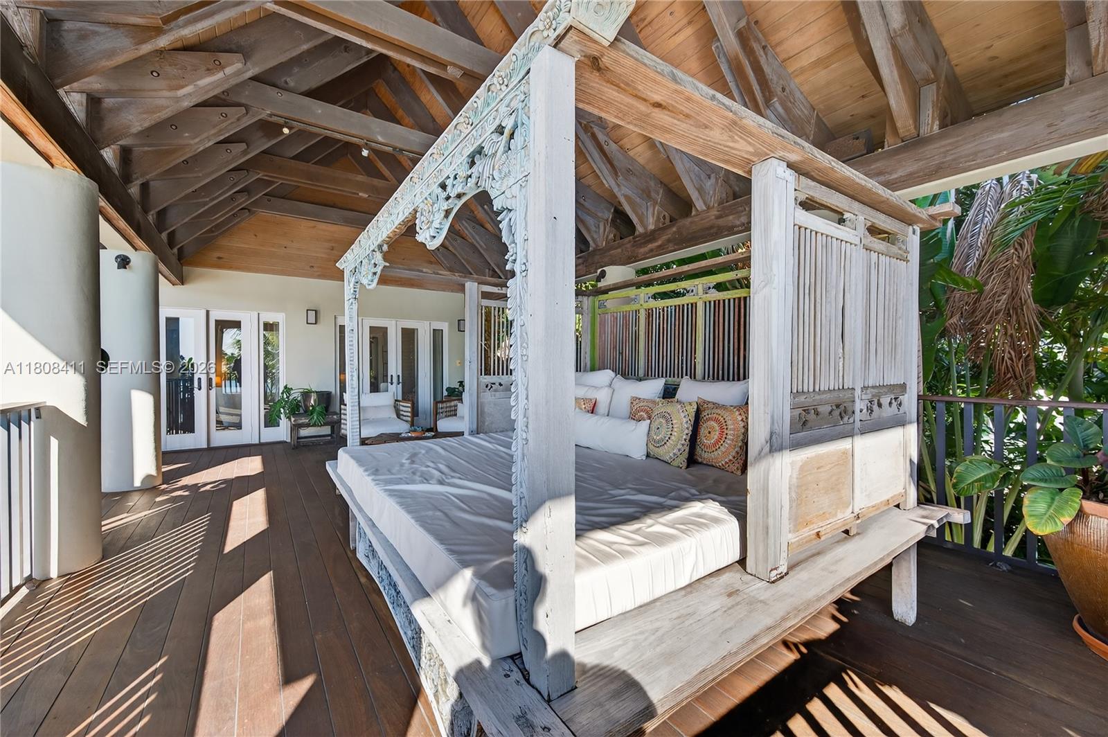 14 W San Marino Dr Miami Beach, FL 33139