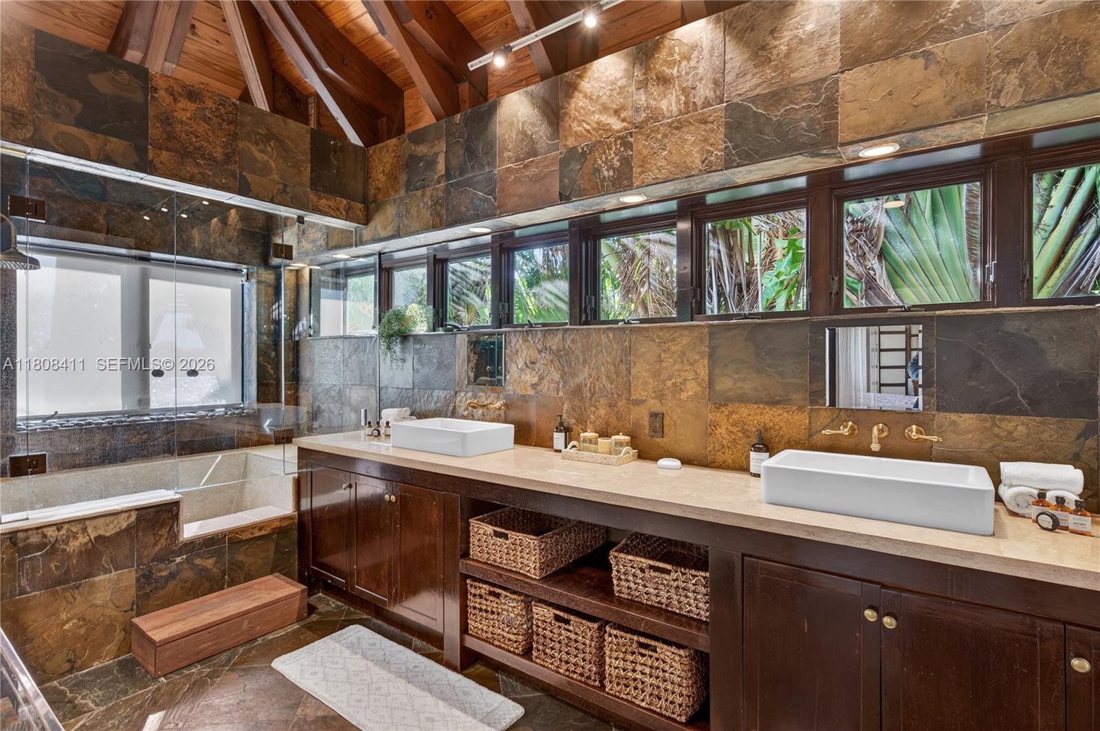 14 W San Marino Dr Miami Beach, FL 33139