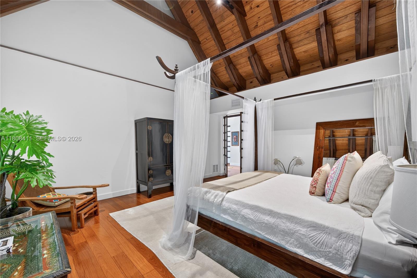 14 W San Marino Dr Miami Beach, FL 33139