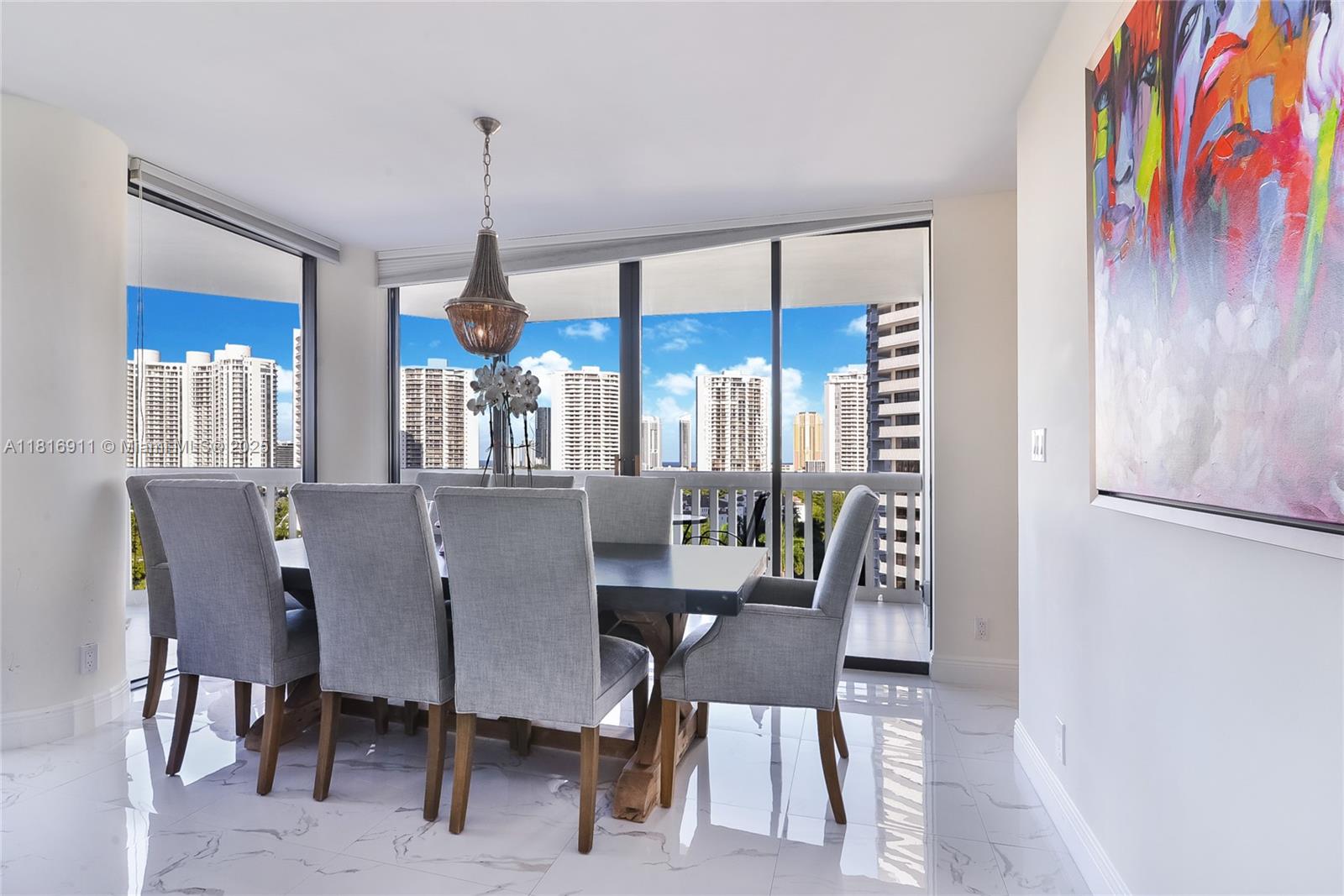 1000 W Island Blvd #1404,Aventura, FL 33160
