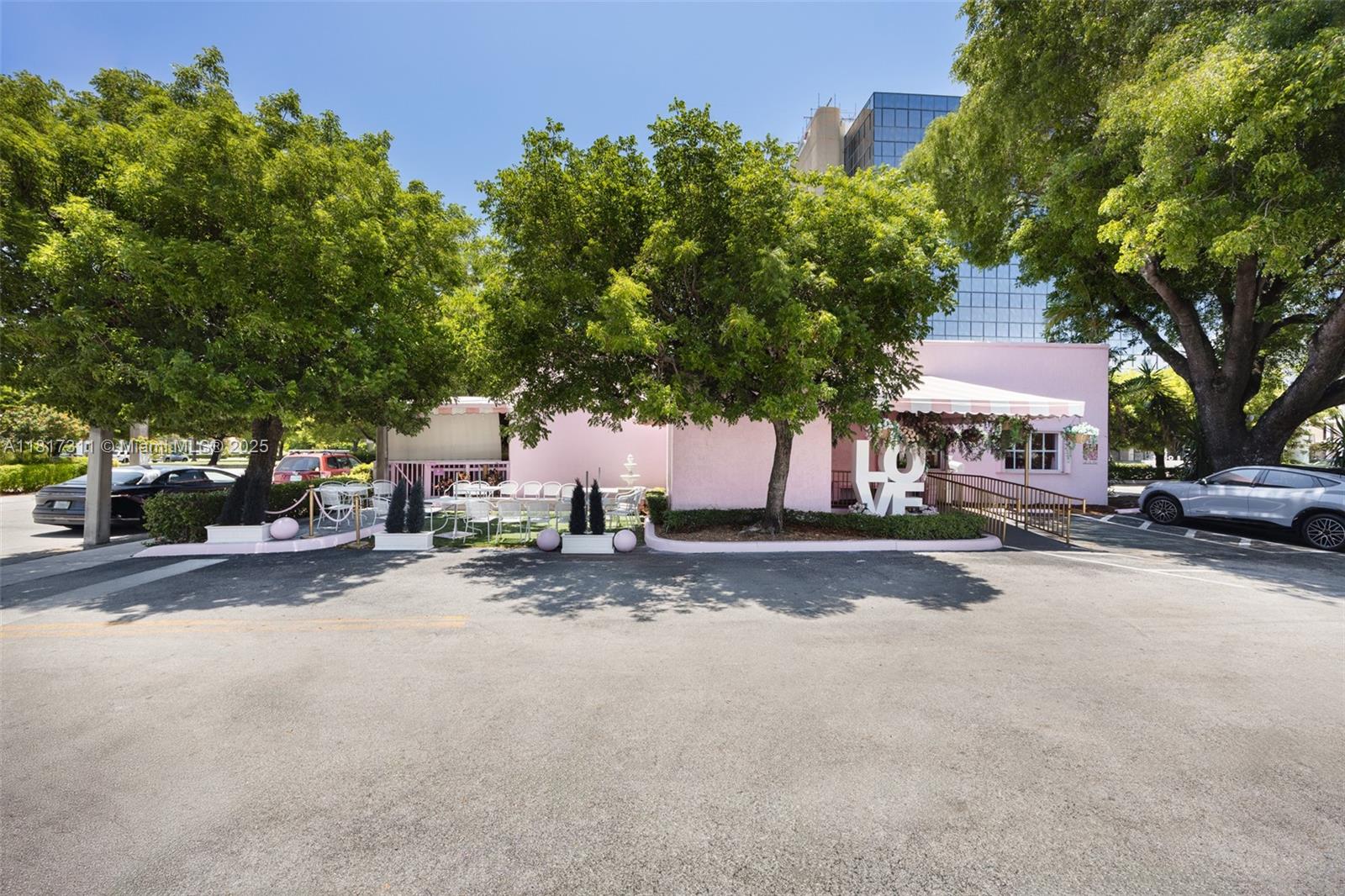 2345 SW 37th Ave Miami, FL 33145 2345 SW 37th Ave Miami, FL 33145