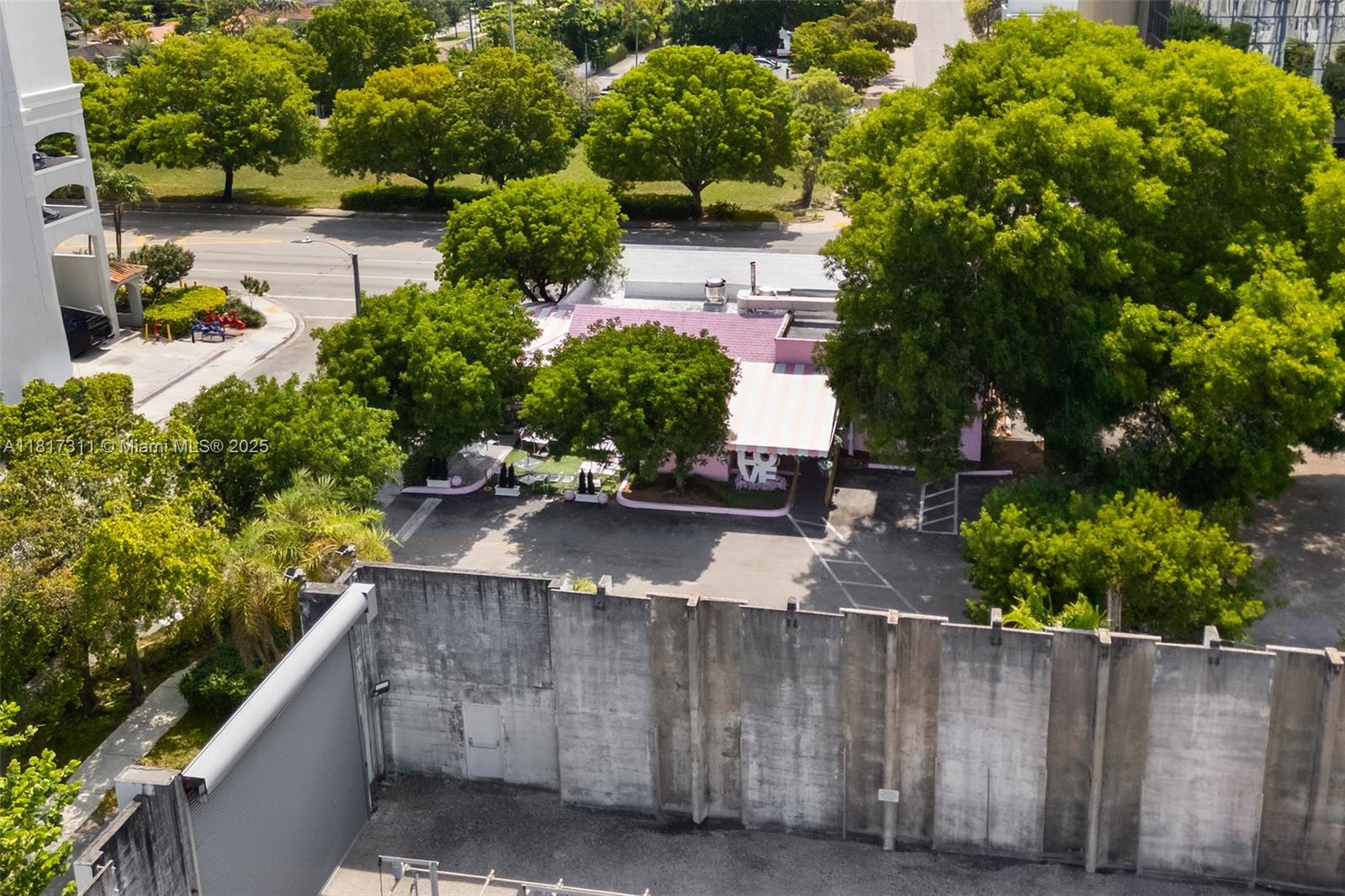 2345 SW 37th Ave Miami, FL 33145 2345 SW 37th Ave Miami, FL 33145