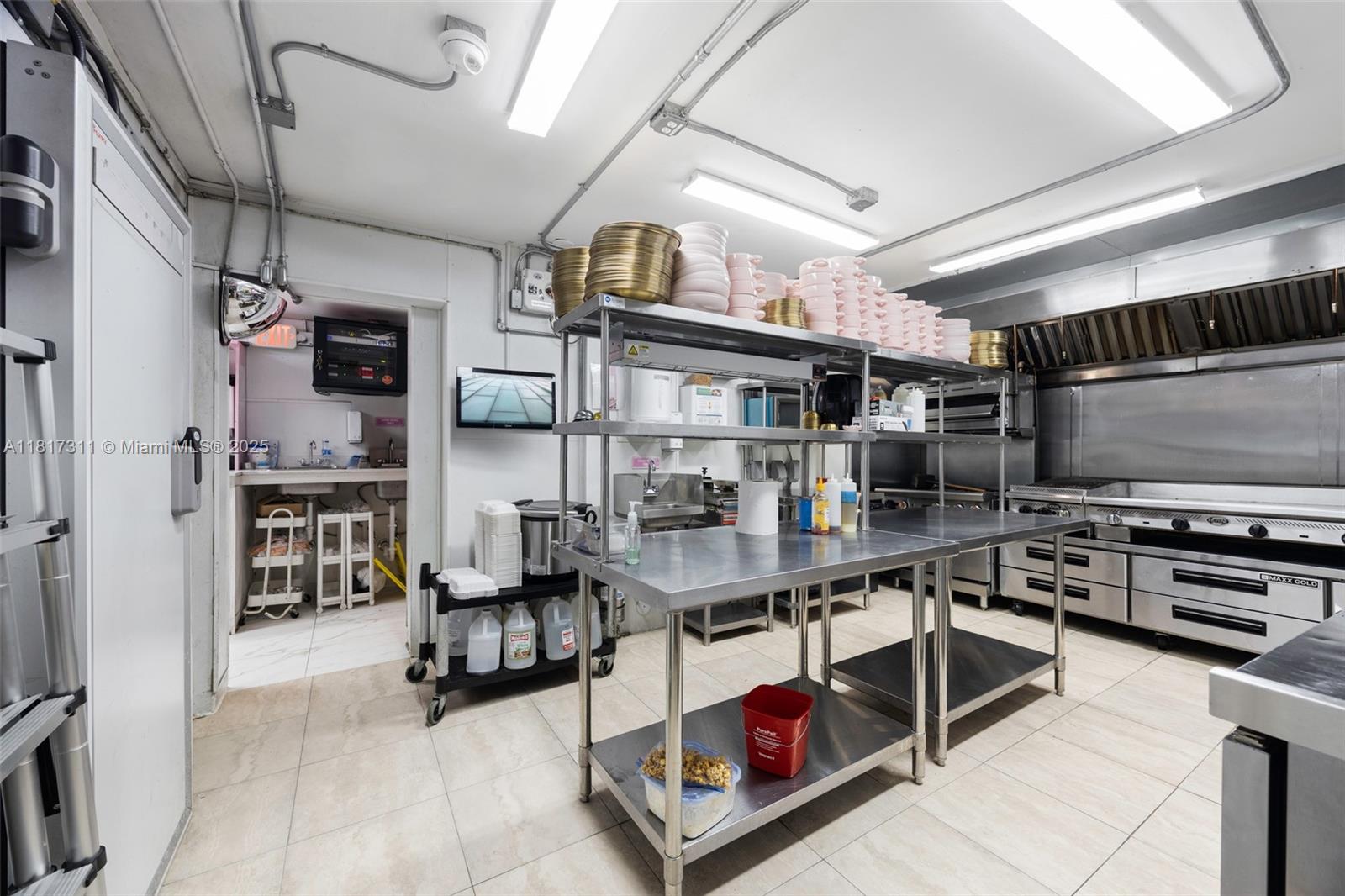 2345 SW 37th Ave Miami, FL 33145 2345 SW 37th Ave Miami, FL 33145