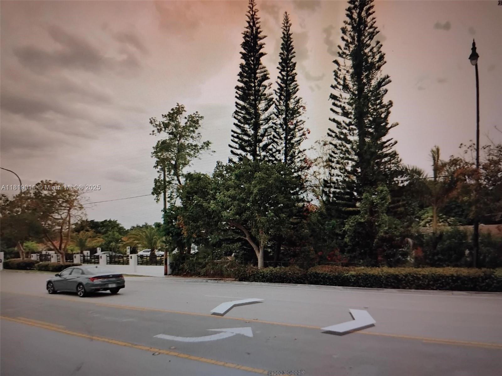 330 NW 127th Ave Miami, FL 33182