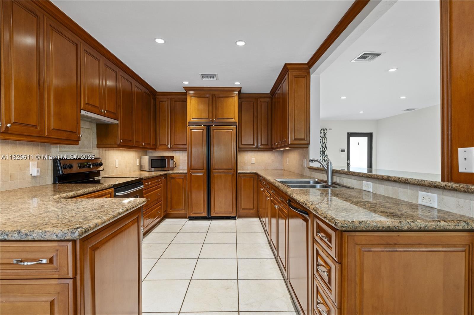 8100 SW 62nd Ct South Miami, FL 33143