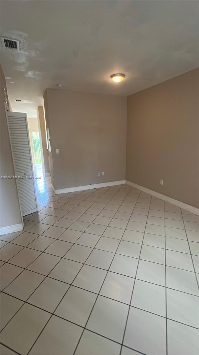 2551 SE 16th Ter #104