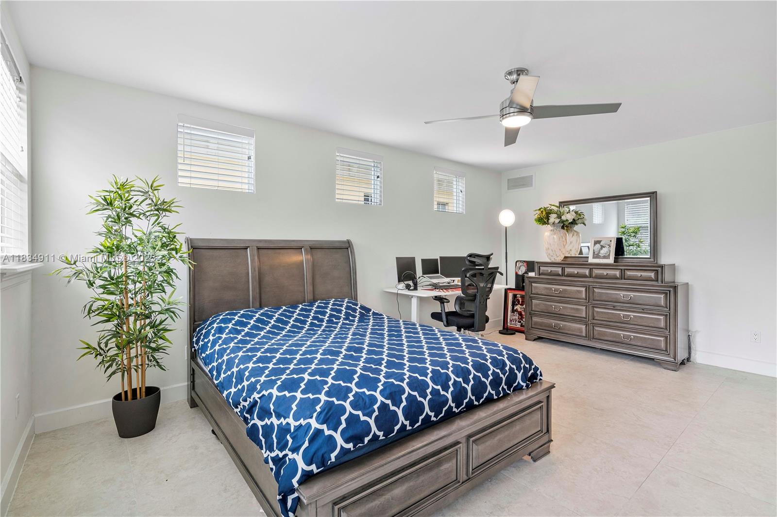 217 SW 11th St Fort Lauderdale, FL 33315