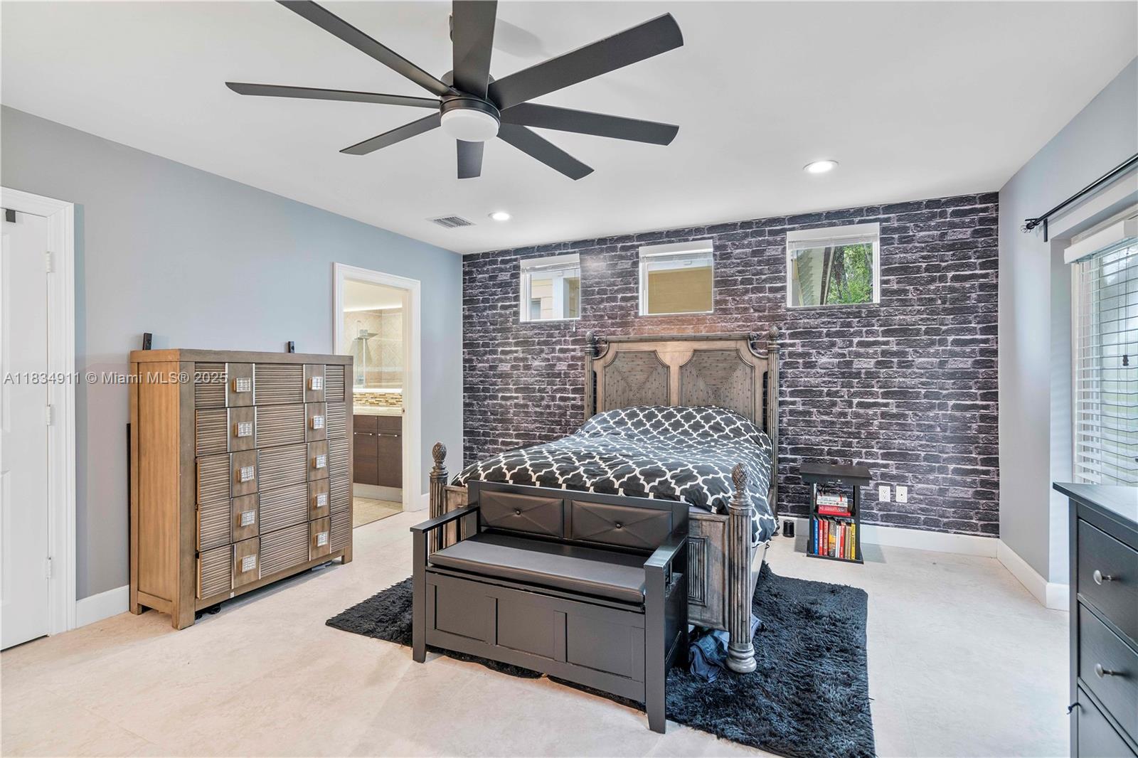 217 SW 11th St Fort Lauderdale, FL 33315