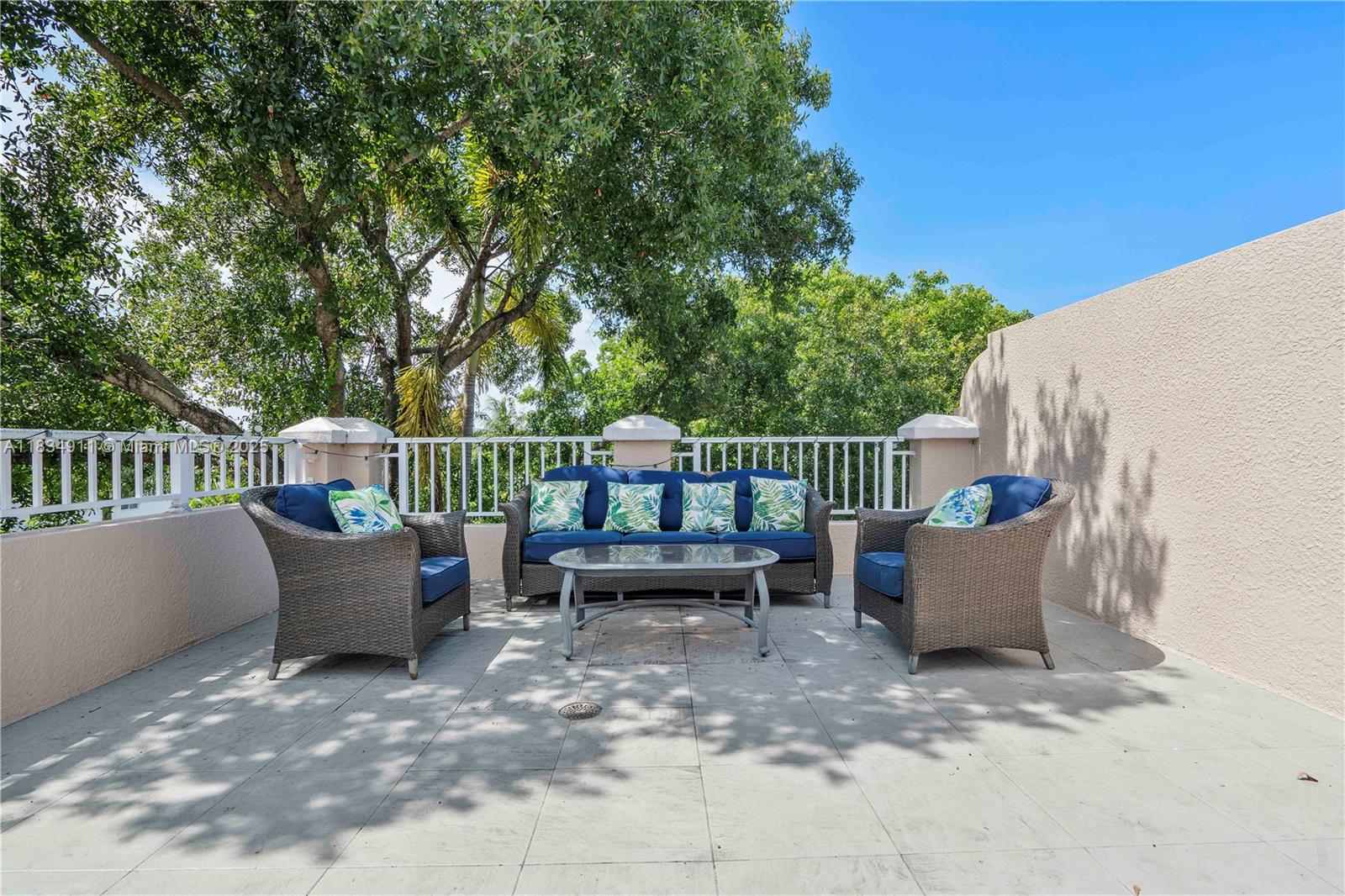 217 SW 11th St Fort Lauderdale, FL 33315