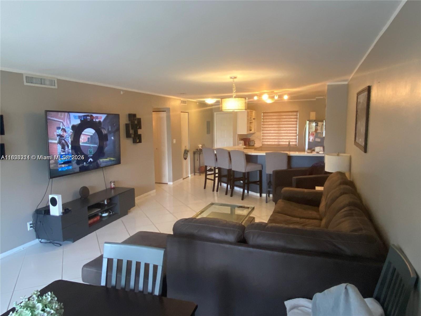 2205 S Cypress Bnd Dr #302