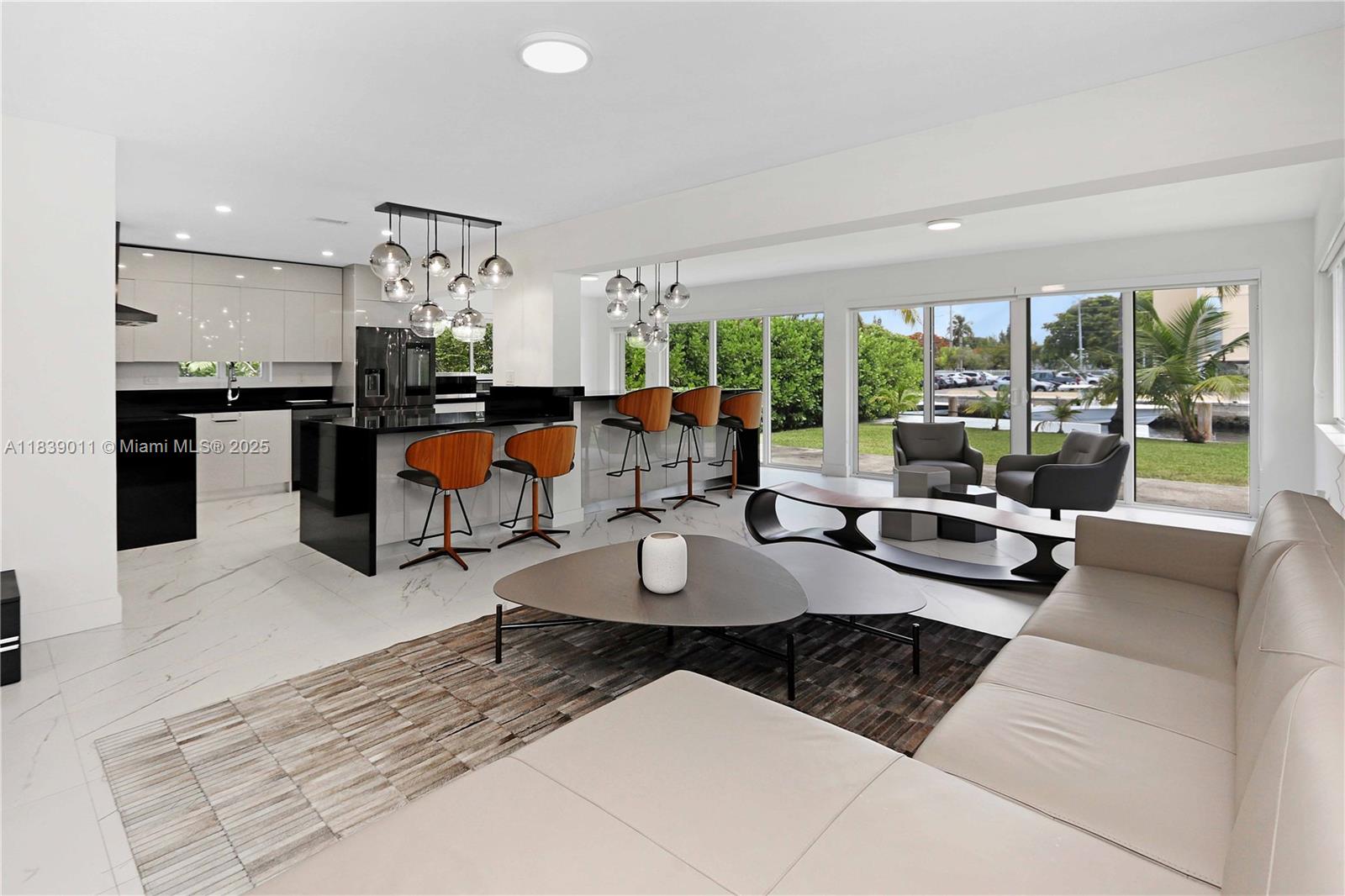 2135 Arch Crk Dr North Miami, FL 33181