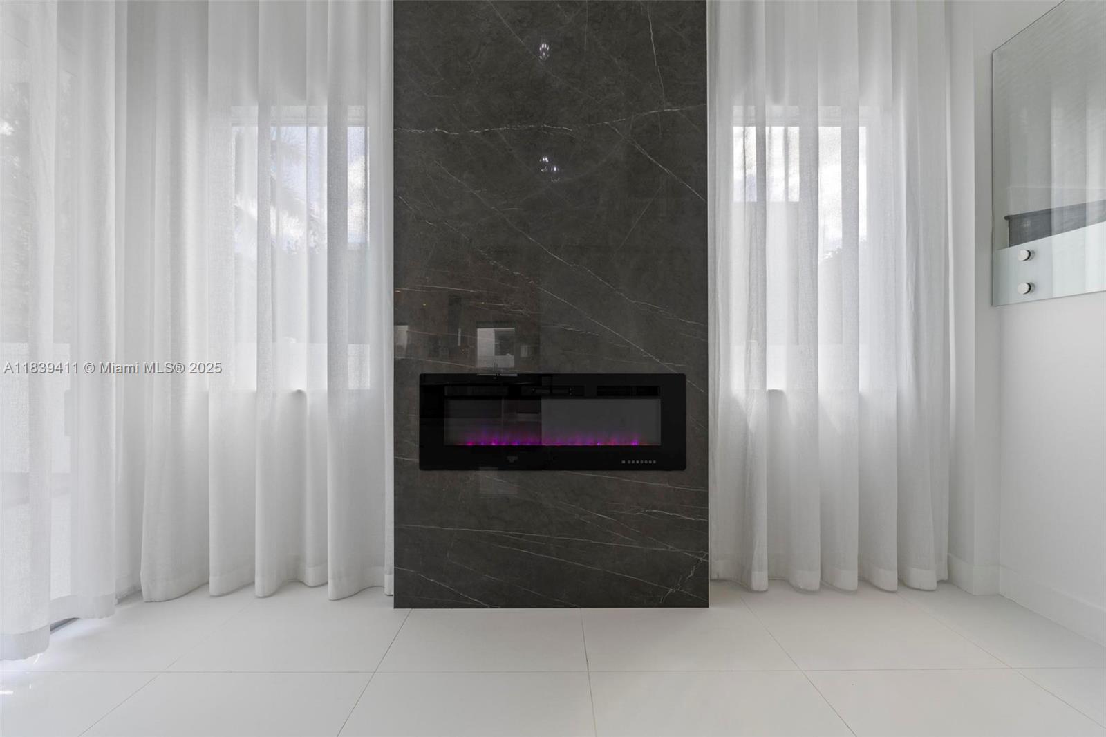 10431 NW 68th Ter Doral, FL 33178