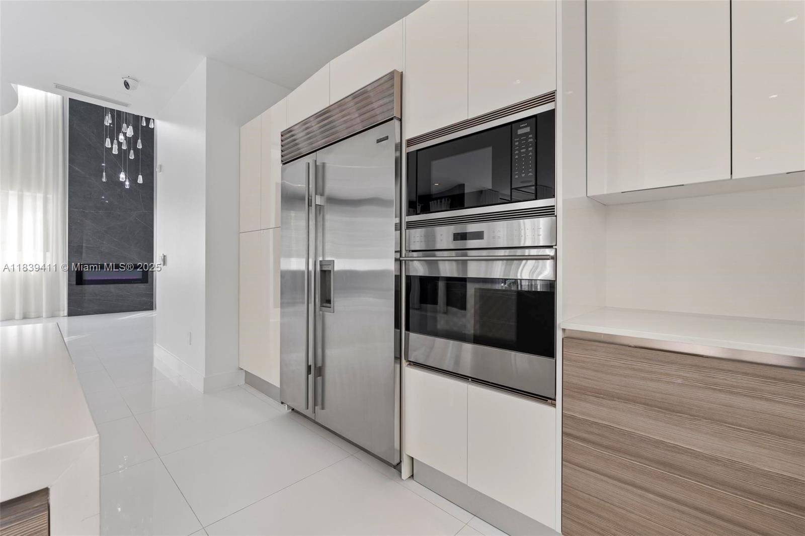 10431 NW 68th Ter Doral, FL 33178