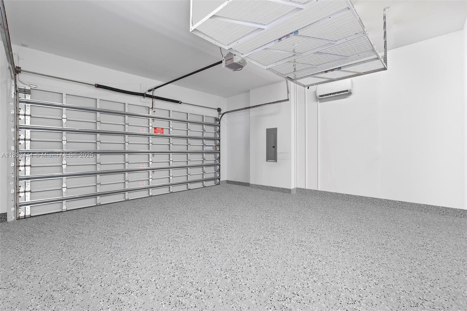 10431 NW 68th Ter Doral, FL 33178