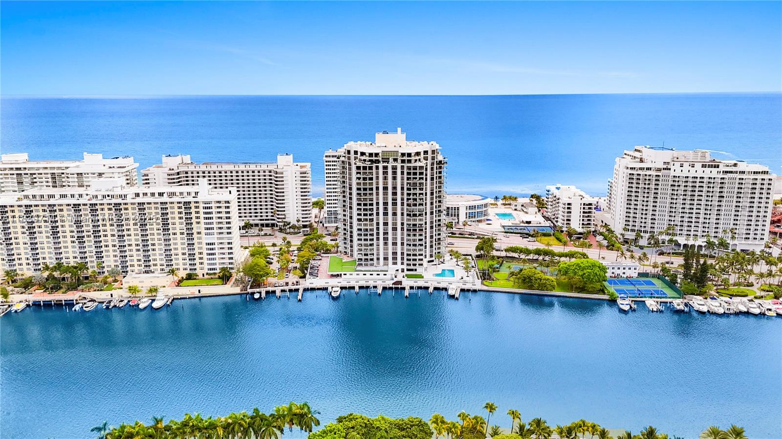 5500 Collins Ave #1502