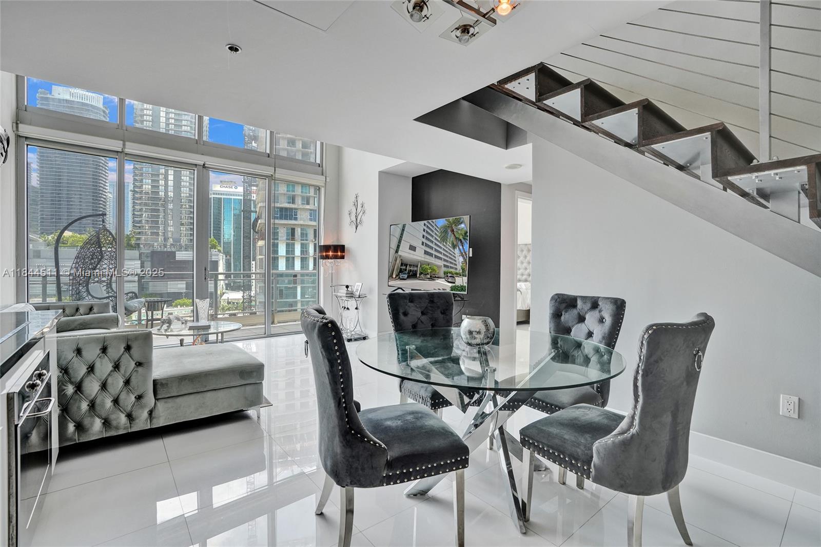 image Mint Condo15
