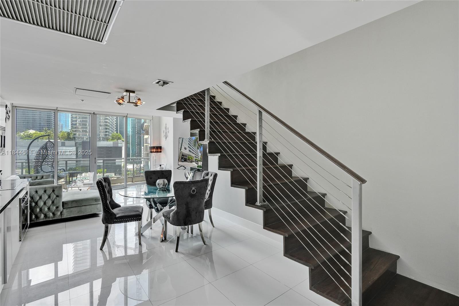 image Mint Condo16