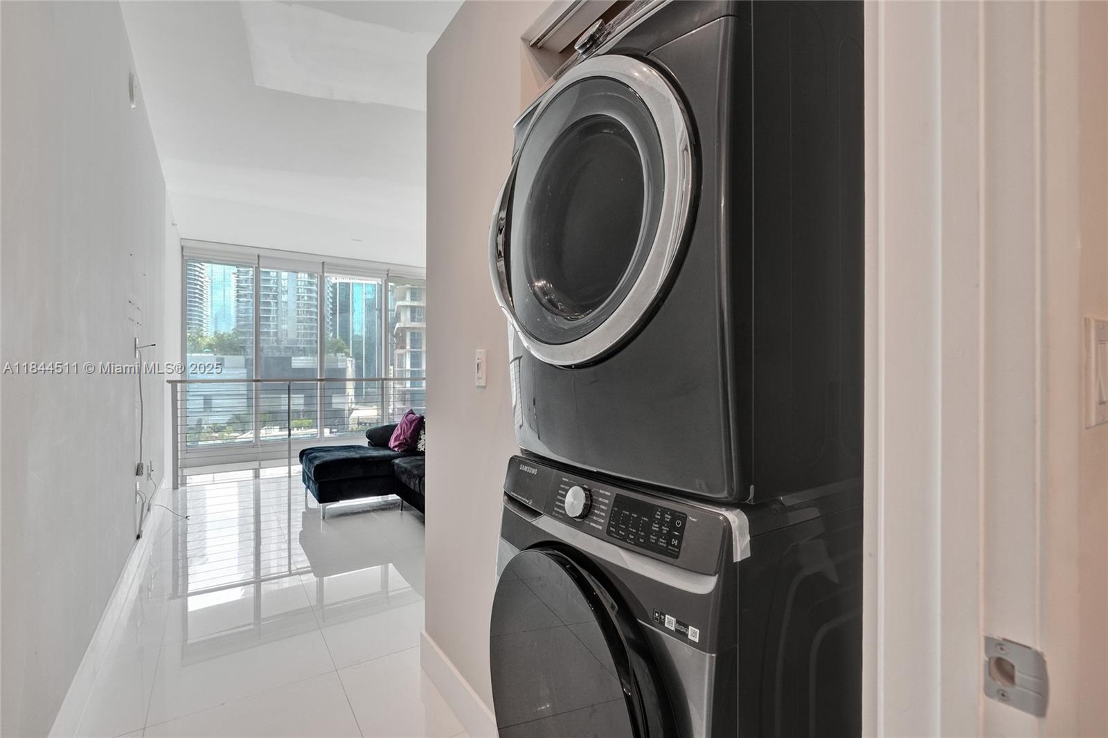 image Mint Condo32