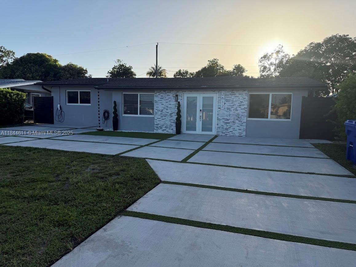 2612 Acapulco Dr