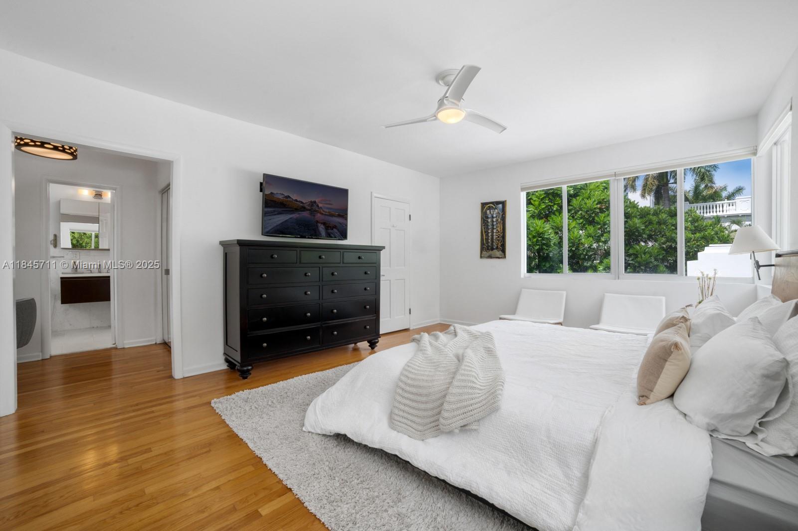 114 3rd San Marino Ter Miami Beach, FL 33139 114 3rd San Marino Ter Miami Beach, FL 33139