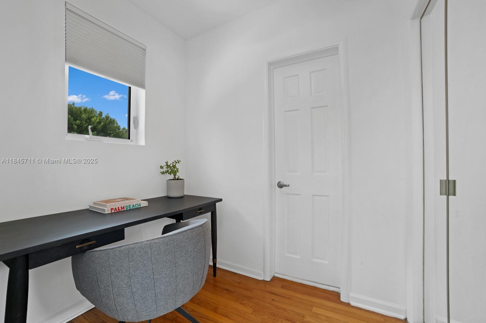 114 3rd San Marino Ter Miami Beach, FL 33139 114 3rd San Marino Ter Miami Beach, FL 33139