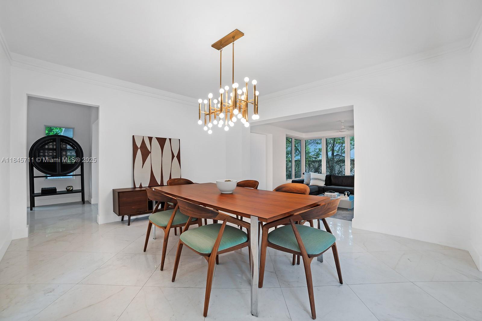 114 3rd San Marino Ter Miami Beach, FL 33139 114 3rd San Marino Ter Miami Beach, FL 33139