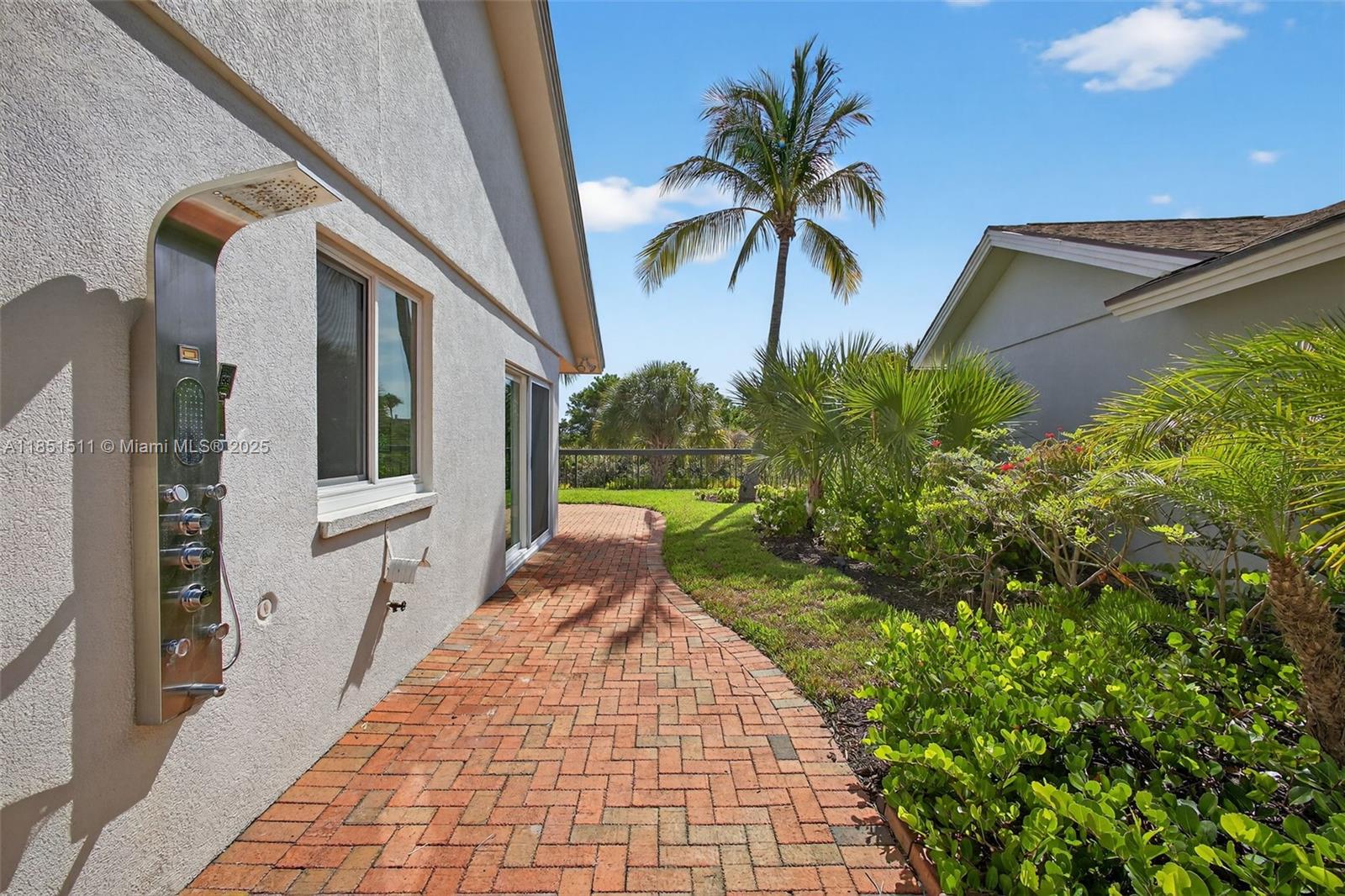 257 Ridge Rd Jupiter, FL 33477