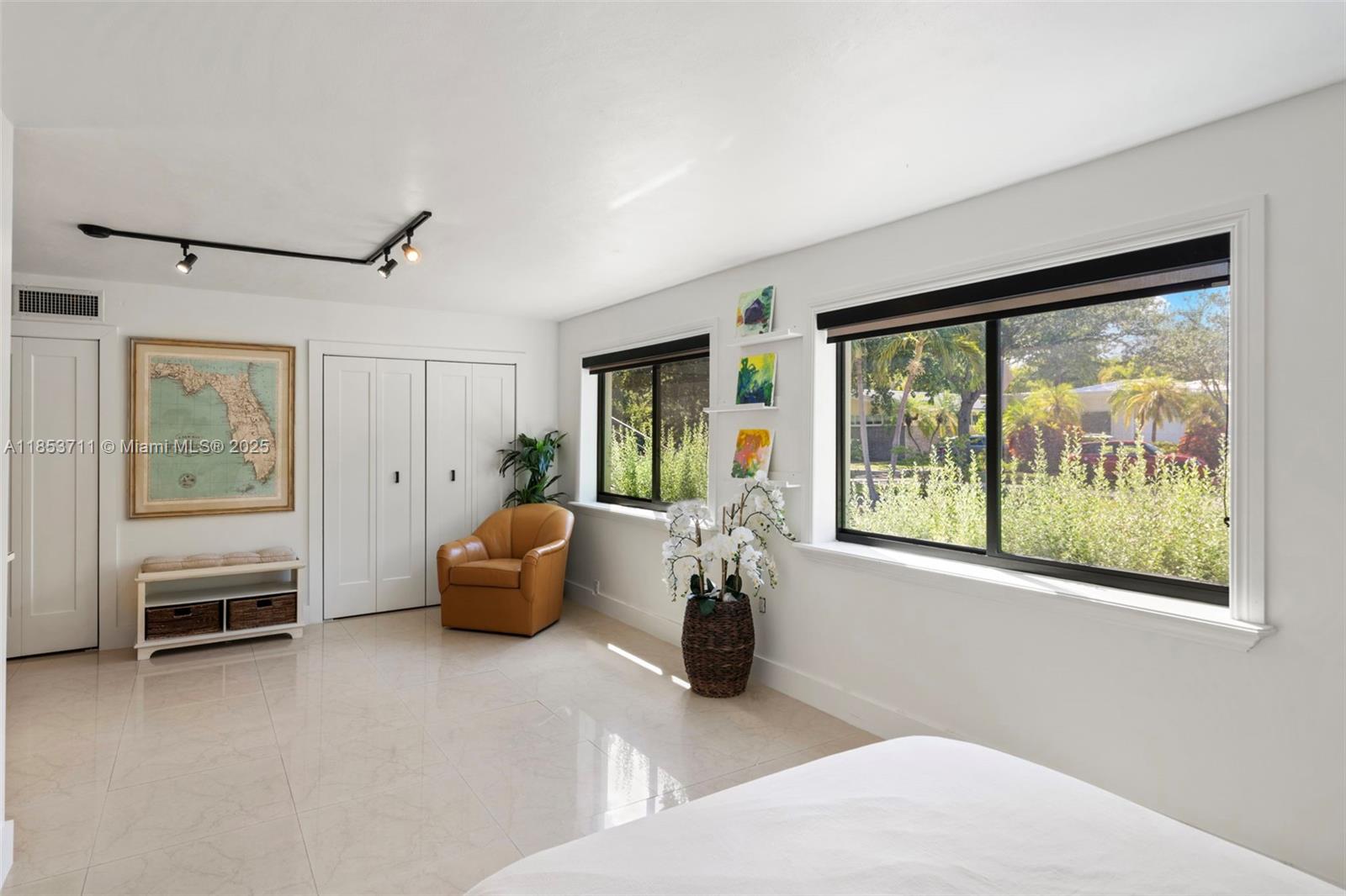 251 E Shore Dr E Miami, FL 33133 251 E Shore Dr E Miami, FL 33133