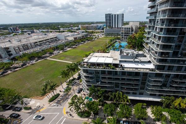 image Four Midtown Miami Condo8