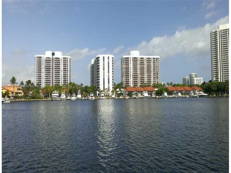 3600 Yacht Clb Dr #1503