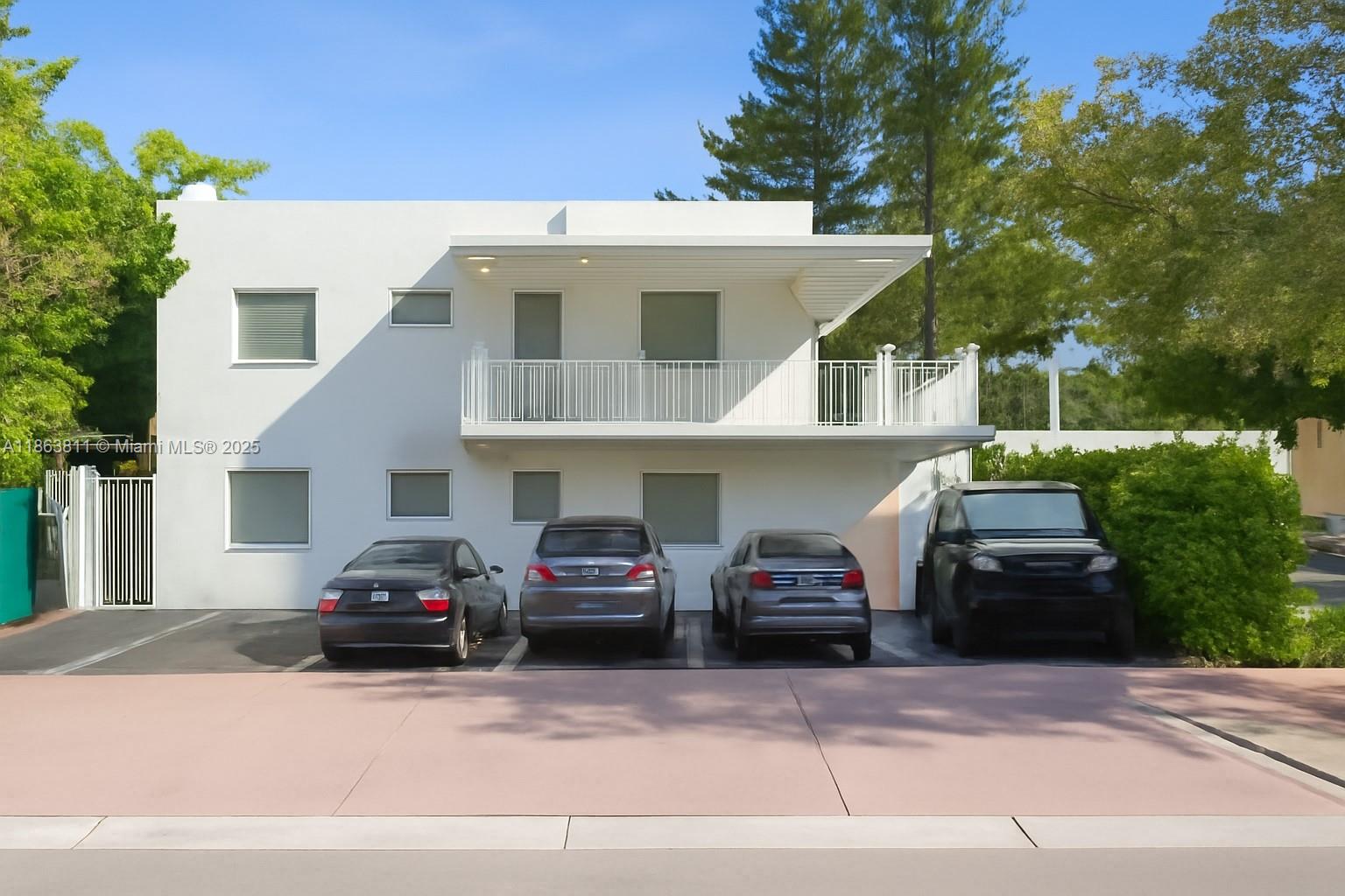 323 Washington Ave #1