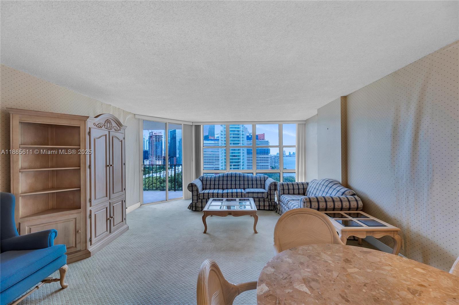 image Brickell Place I11