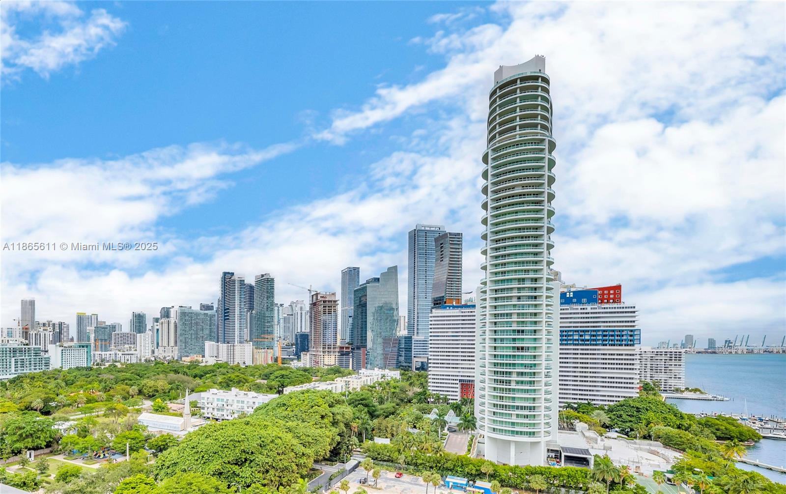 image Brickell Place I1
