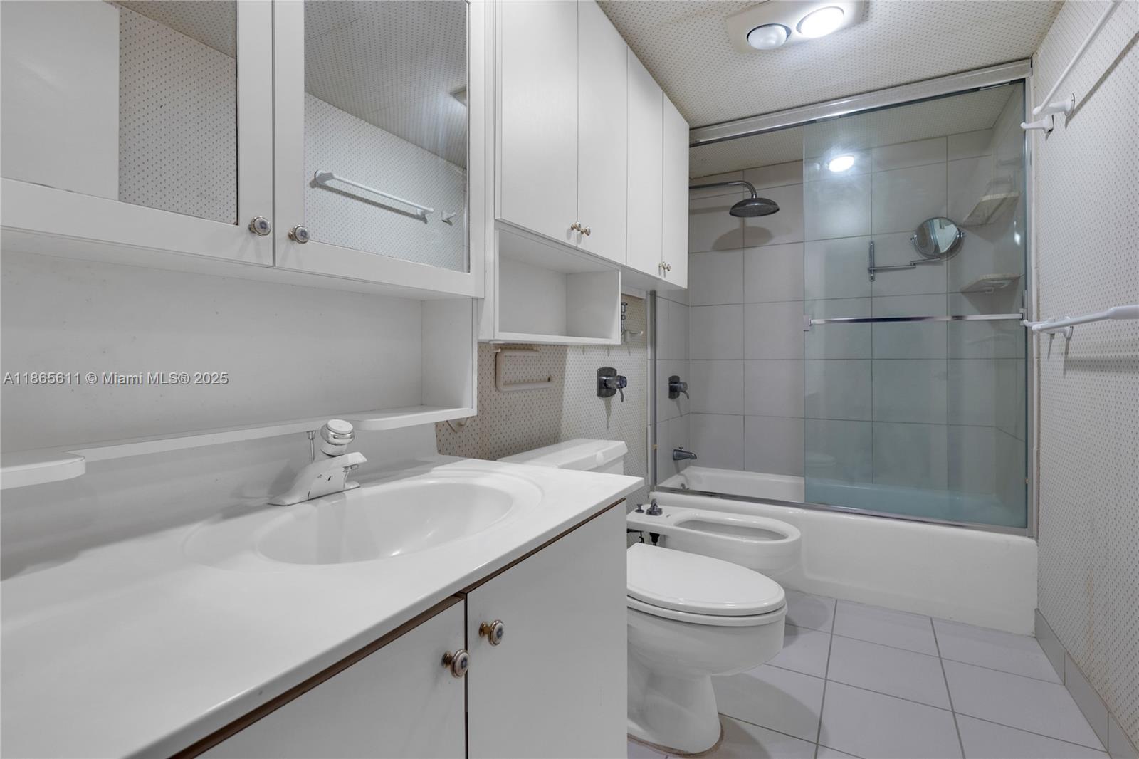 image Brickell Place I22
