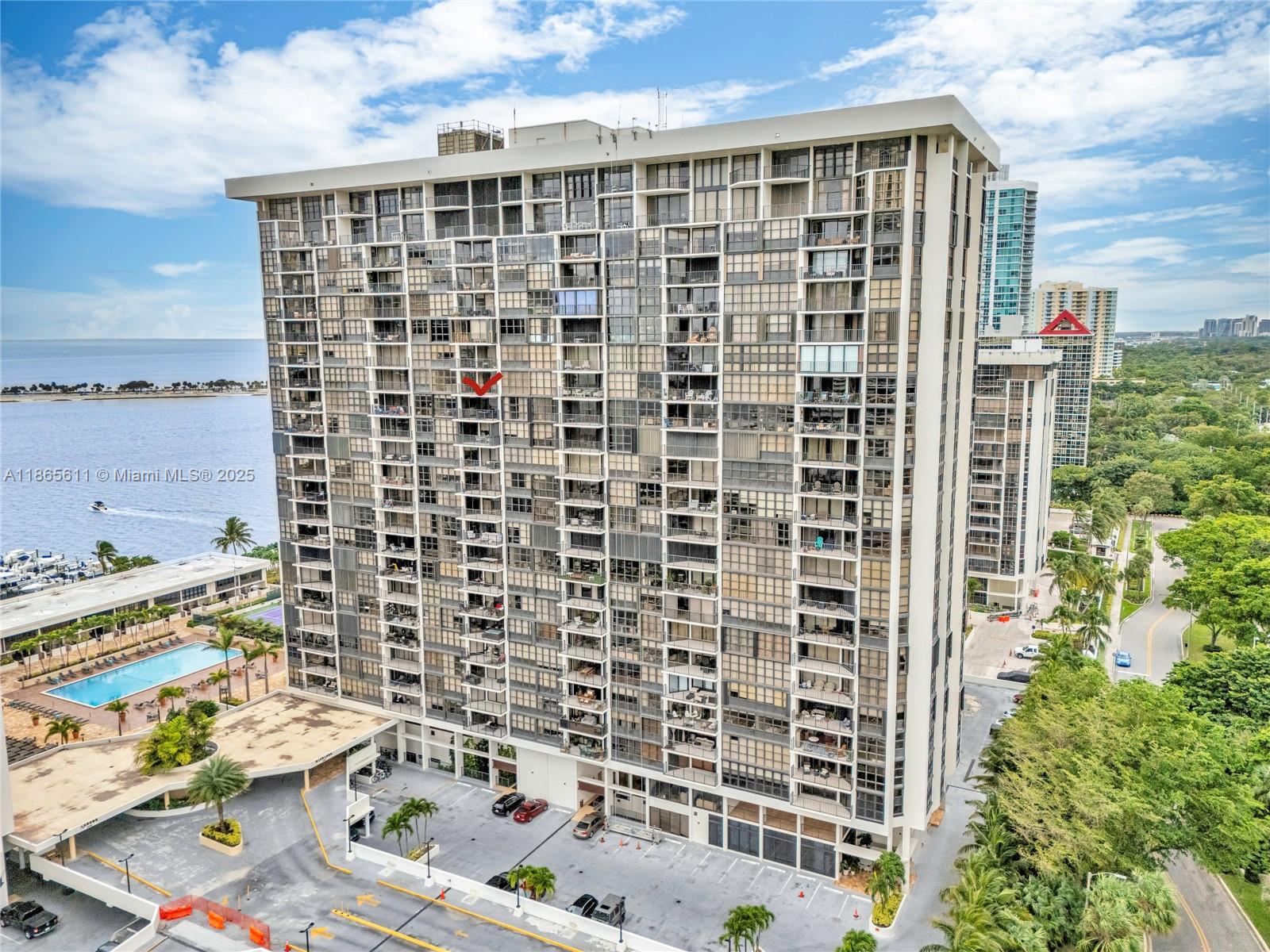 image Brickell Place I41