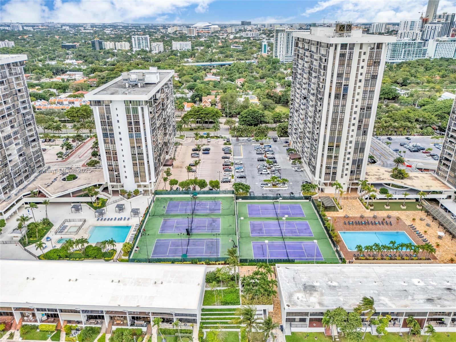 image Brickell Place I43