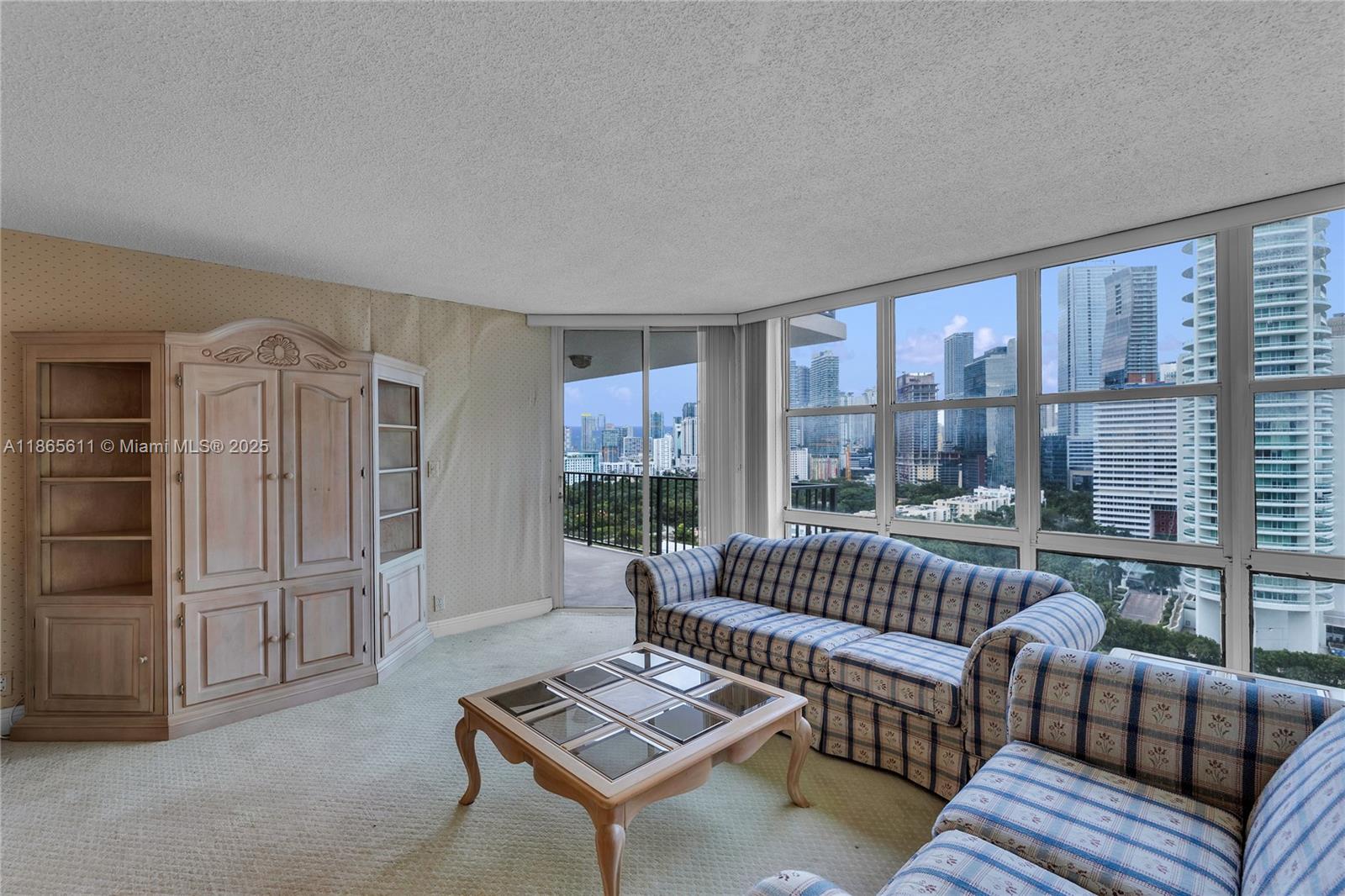 image Brickell Place I8