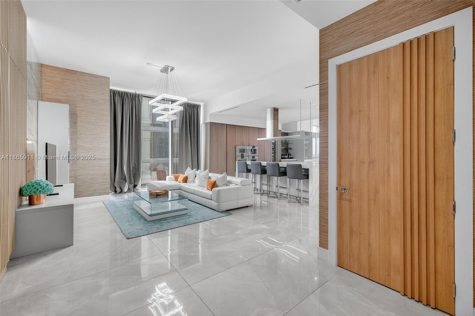 image Turnberry Ocean Club12