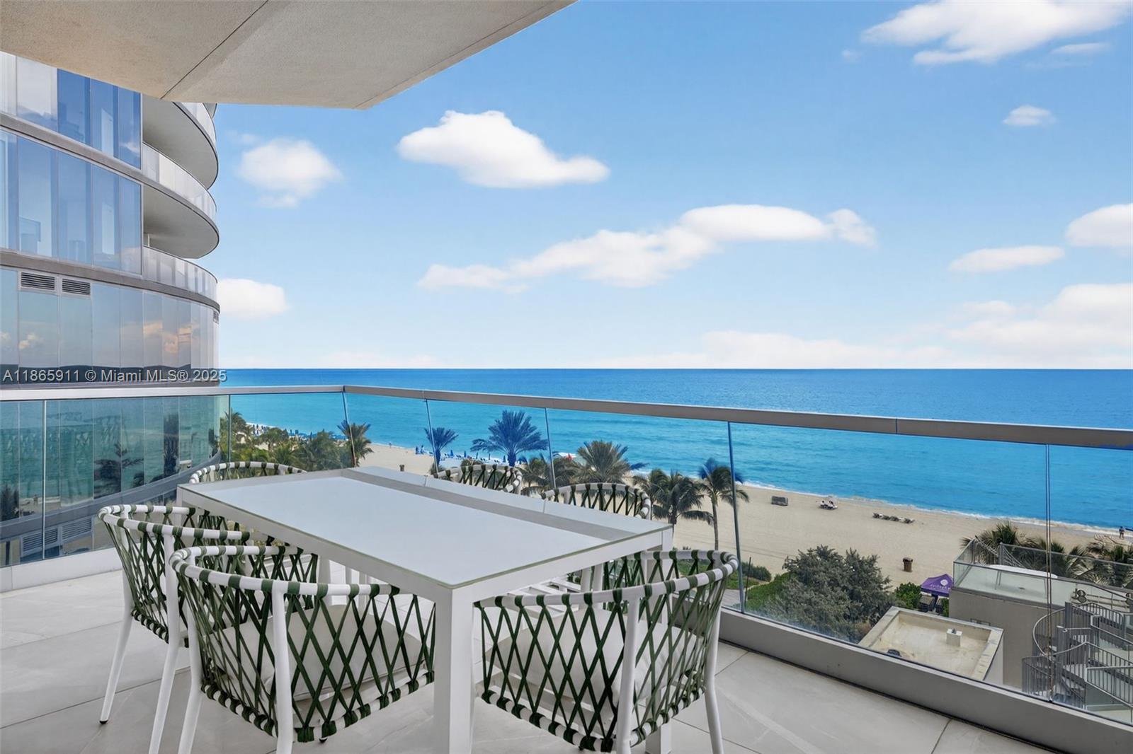 image Turnberry Ocean Club33