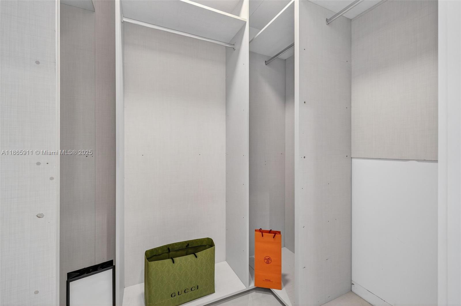 image Turnberry Ocean Club41