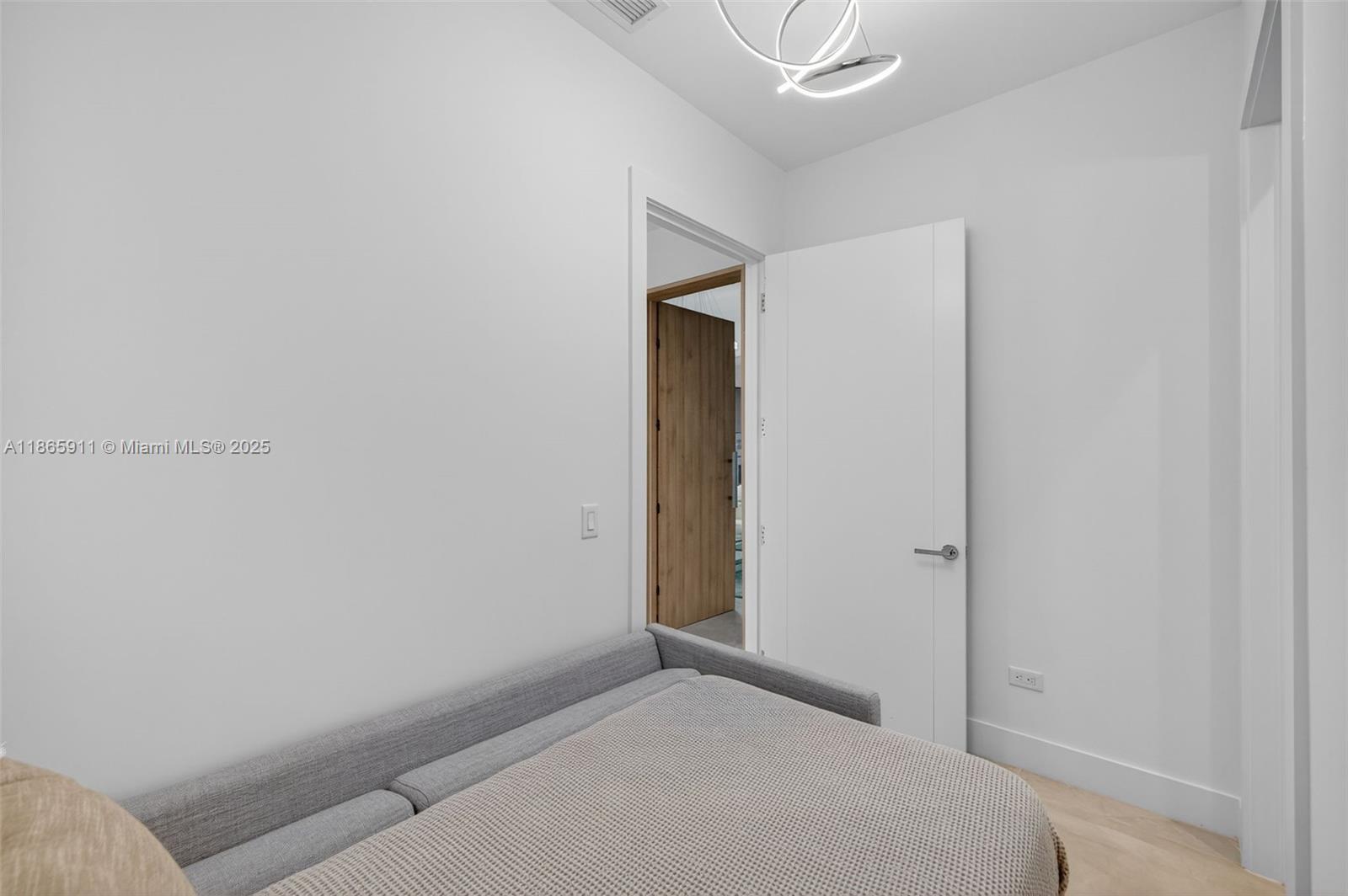 image Turnberry Ocean Club50