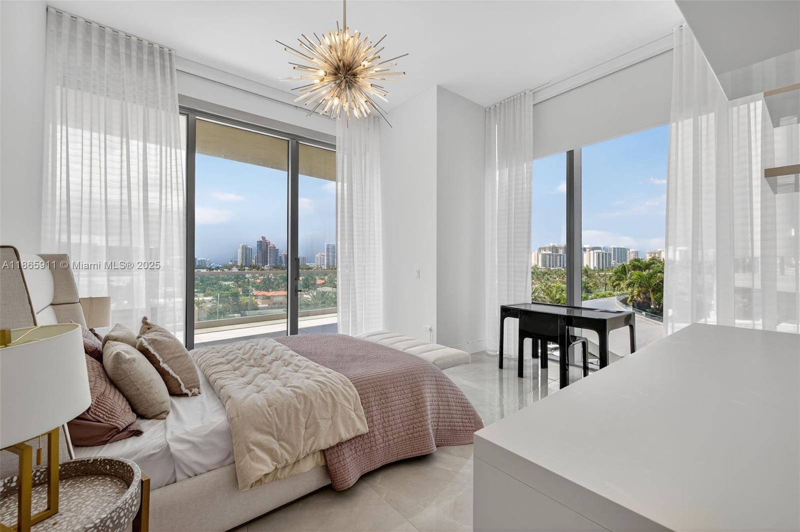 image Turnberry Ocean Club55