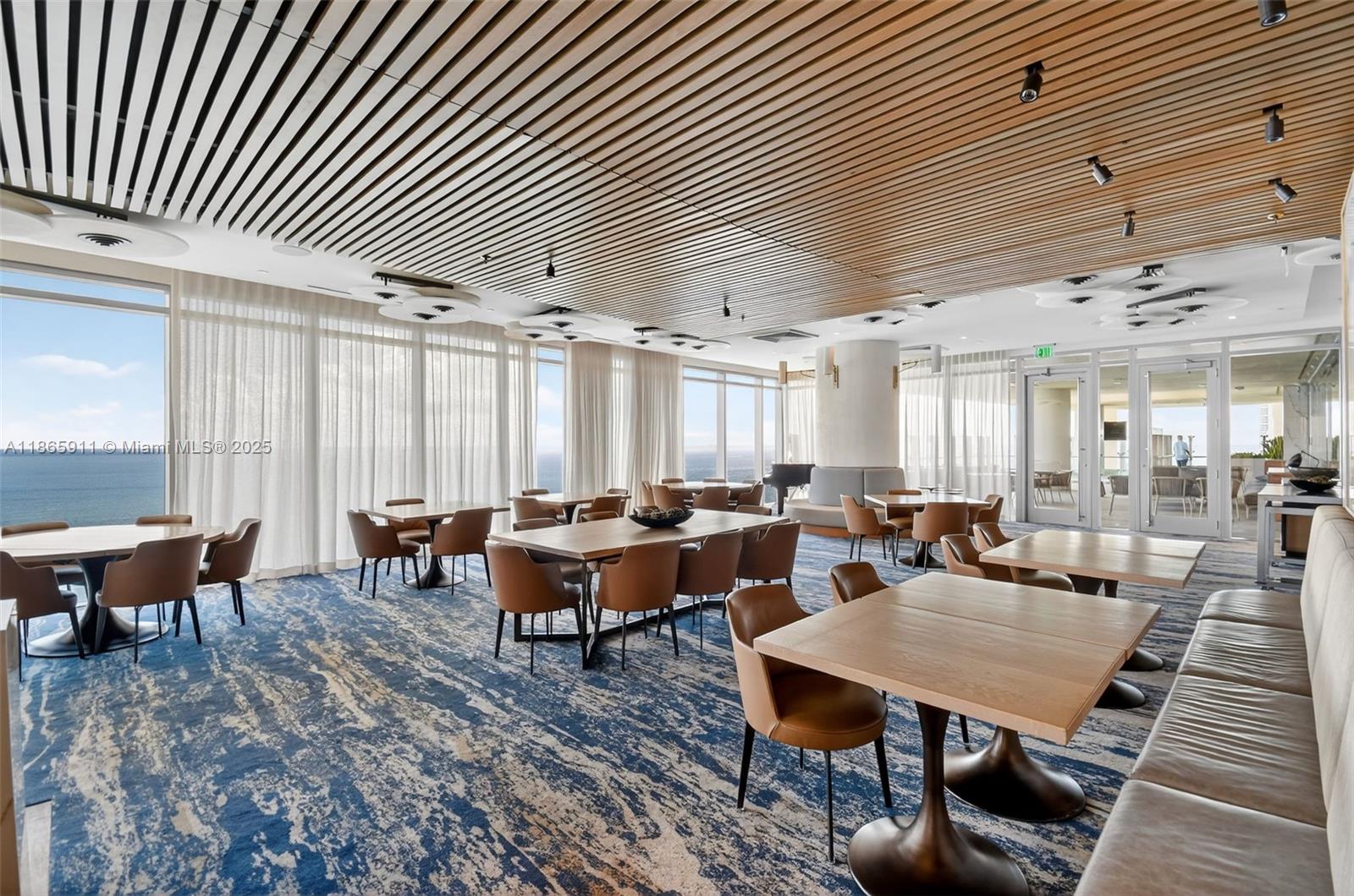 image Turnberry Ocean Club86